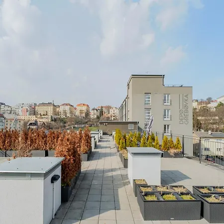 Blueground Vinohrady Rooftop Nr Riegrovy Sady Prg-98
